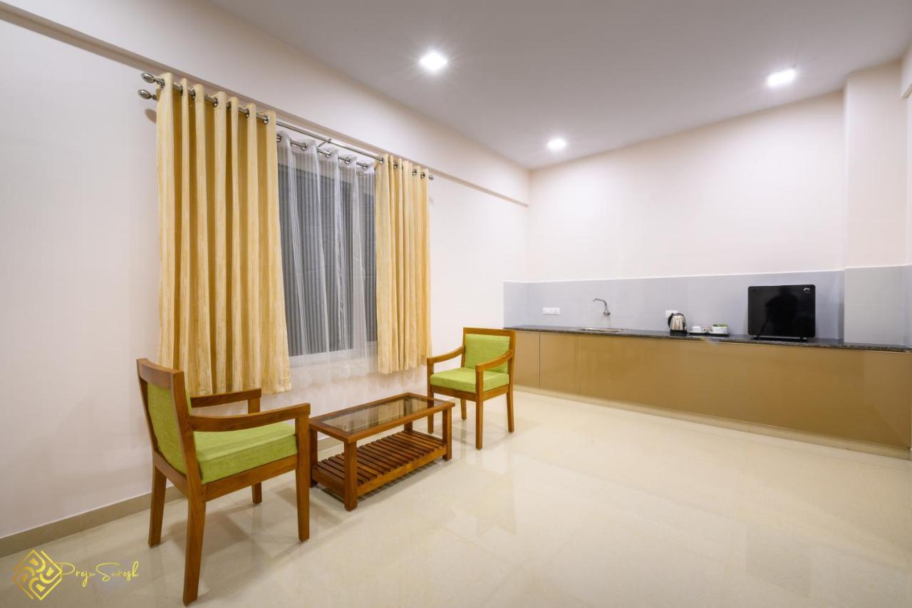 Daffodils Luxury Airport Angamali